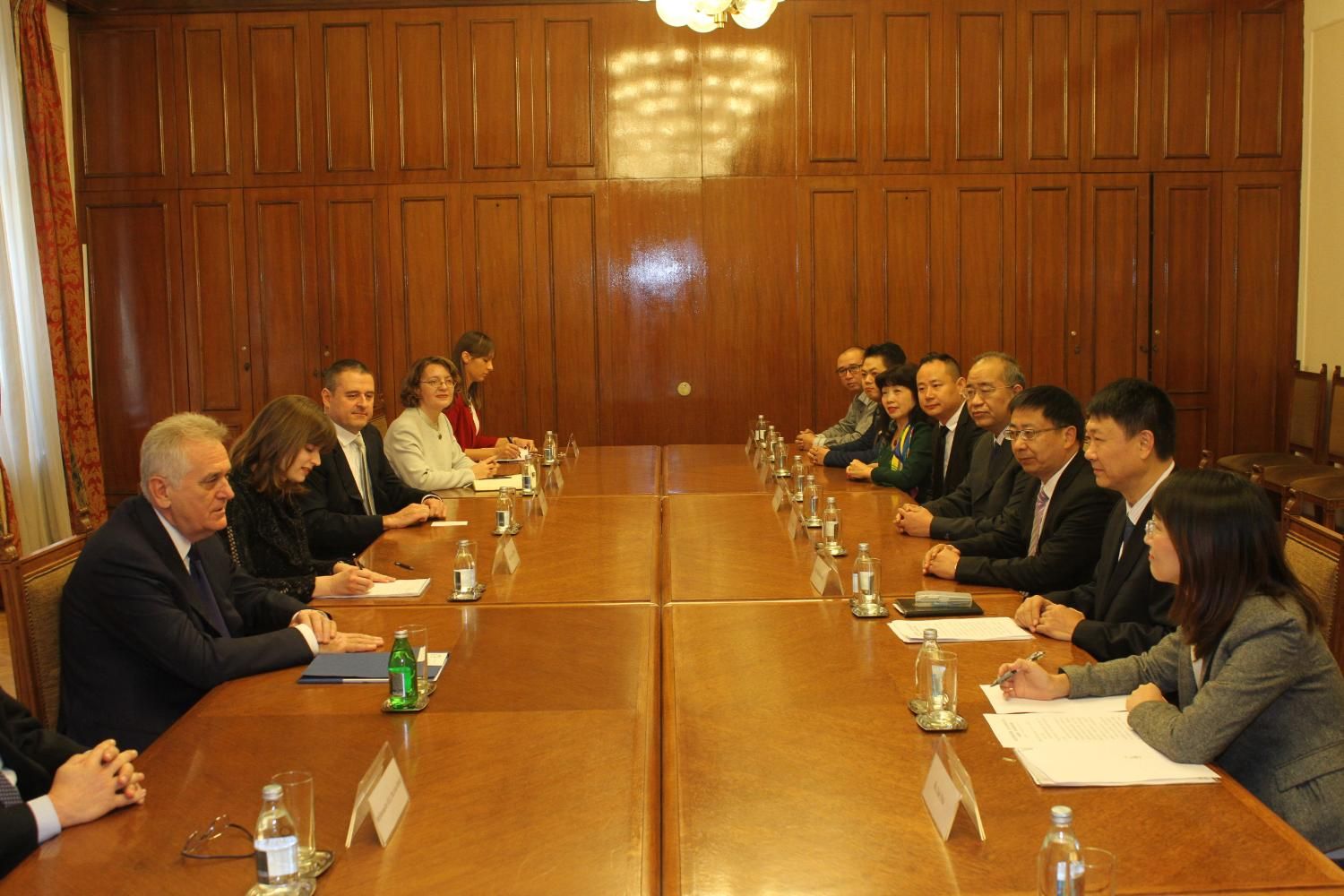 Sastanak predsednika Nacionalnog saveta gospodina Tomislava Nikolića sa delegacijom kineskog grada Nantong iz provincije Đangsu
