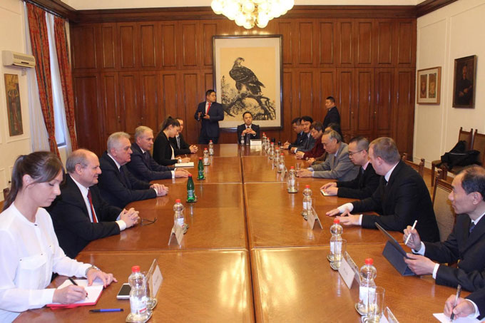 Predsednik Nacionalnog savete Nikolić pozvao kineske privrednike da nastave ulaganje u gradove u Srbiji