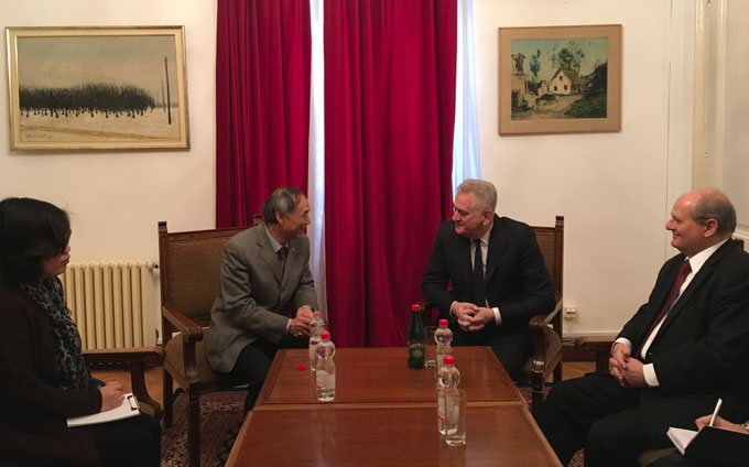 Predsednik Nacionalnog saveta Nikolić i ambasador NR Kine Mančang razgovarali su o glavnim aktivnostima jačanja saradnje između Srbije i Kine