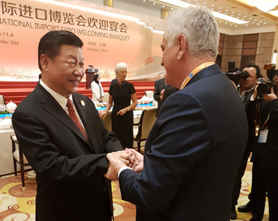  Predsednik Nacionalnog saveta Nikolić u srdačnom i prijateljskom razgovoru sa predsednikom NR Kine Si Đinpingom 