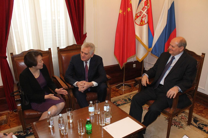  Predsednik Nacionalnog saveta Nikolić razgovarao je sa ambasadorkom NR Kine u Srbiji Čen Bo, o dosadašnjoj saradnji Srbije i Kine, kao i o novim mogućnostima unapređenja odnosa naših dveju država 