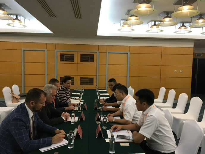  Council President Nikolić discusses investment opportunities in Serbia with representatives of CIECA and Hongda Construction 