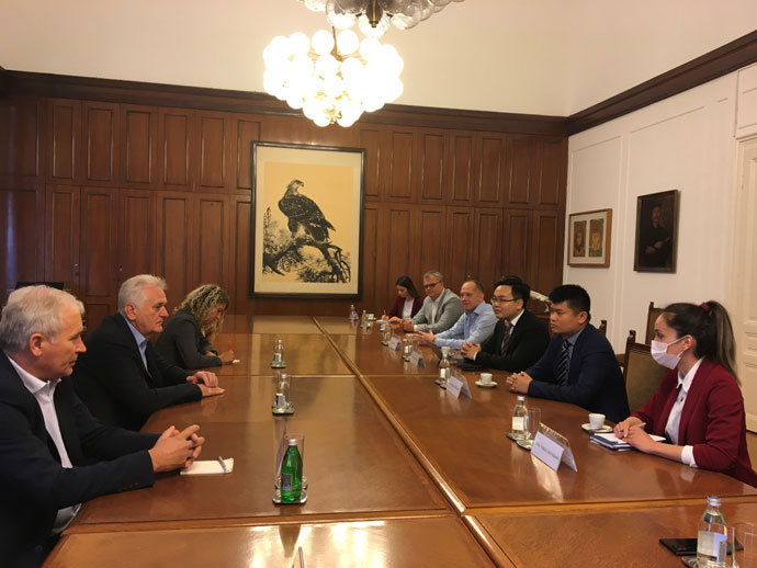  Председник Националног савета позвао кинеску компанију CSCE да настави да инвестира у Србију 